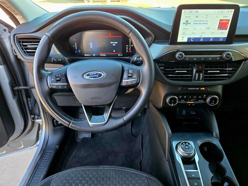 Used 2023 Ford Escape Active image 12