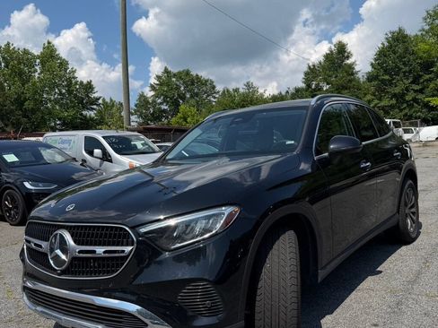 Used 2023 Mercedes-Benz GLC 300 4MATIC image 13