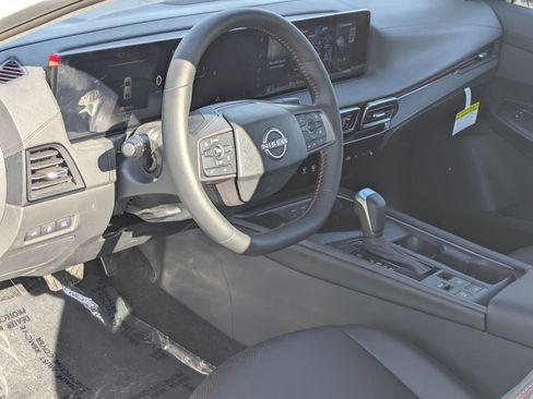 New 2026 Nissan Sentra SR w/ SR Premium Package image 18