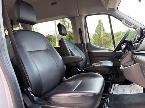 Used 2023 Ford Transit 350 XL RWD image 31