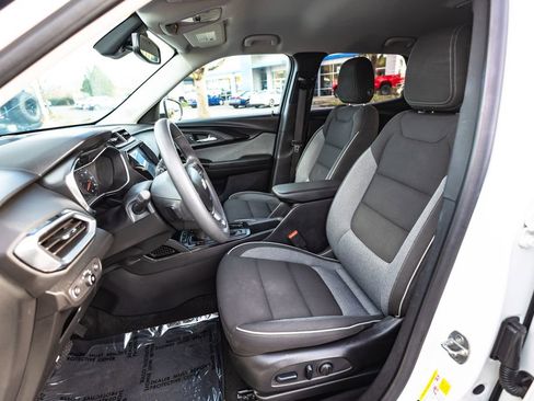 Used 2023 Chevrolet TrailBlazer LT w/ Convenience Package image 13