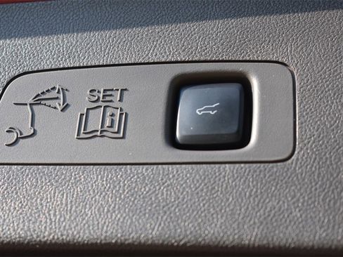 Used 2022 Lincoln Corsair AWD w/ Premium Package image 22