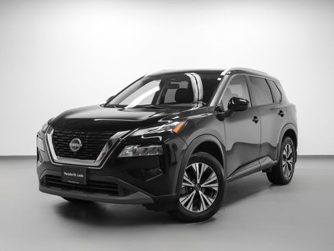Used 2022 Nissan Rogue SV w/ SV Premium Package image 7