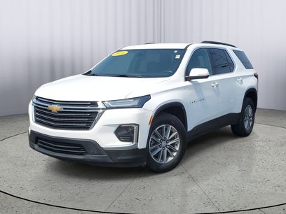 Used 2023 Chevrolet Traverse LT