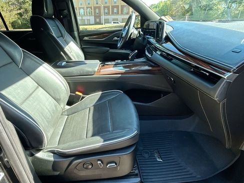 Certified 2023 Cadillac Escalade Premium Luxury w/ LPO, Radiant Package image 19