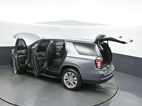 Used 2021 Chevrolet Tahoe LT image 2