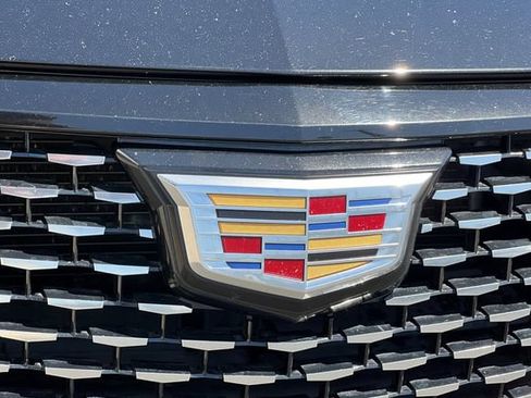 Used 2023 Cadillac CT4 Luxury w/ Sun And Sound Package RWD image 39
