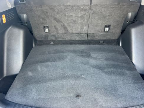 Used 2018 Honda CR-V LX image 16