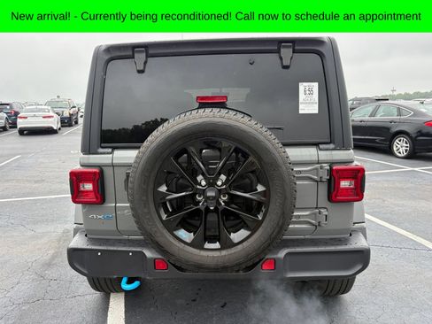 Used 2023 Jeep Wrangler Unlimited Sahara w/ Cold Weather Group AWD/4WD image 5