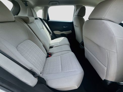 Certified 2025 Honda HR-V LX image 27