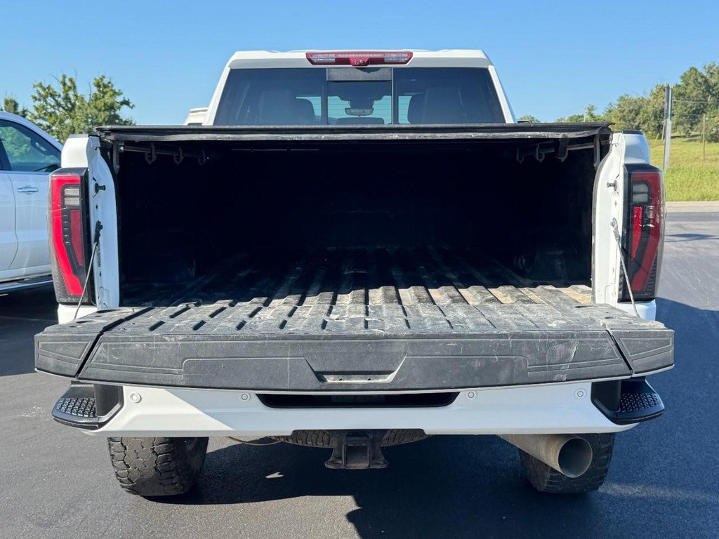 Used 2024 GMC Sierra 2500 AT4 w/ AT4 Premium Plus Package AWD/4WD image 7