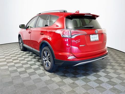 Used 2017 Toyota RAV4 XLE image 6