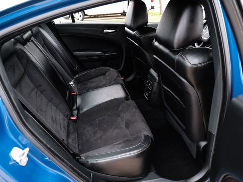 Used 2022 Dodge Charger R/T w/ Plus Group RWD image 37