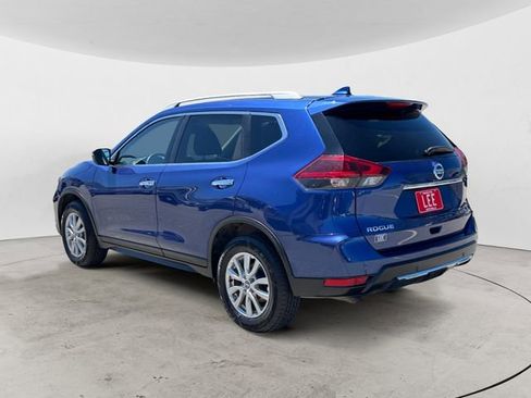 Used 2020 Nissan Rogue SV AWD/4WD image 3