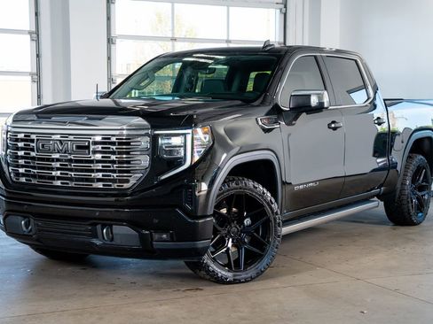 Used 2023 GMC Sierra 1500 Denali w/ Denali Reserve Package image 2