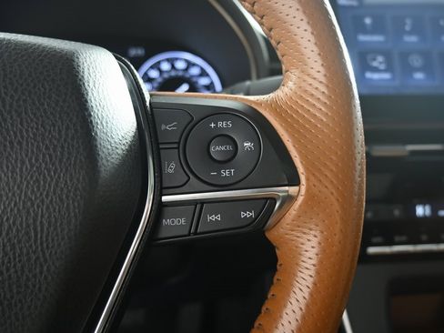 Used 2021 Toyota Avalon Limited w/ Advanced Safety Package image 35