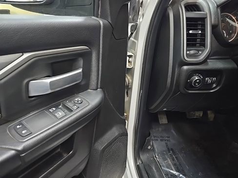 Used 2019 RAM 5500 Tradesman image 29