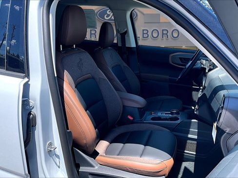 New 2026 Ford Bronco Sport Outer Banks w/ Outer Banks Tech Package+ AWD/4WD image 8