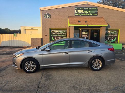 Used 2016 Hyundai Sonata SE FWD image 7