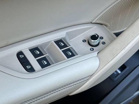 Certified 2023 Audi Q5 Premium AWD/4WD image 13