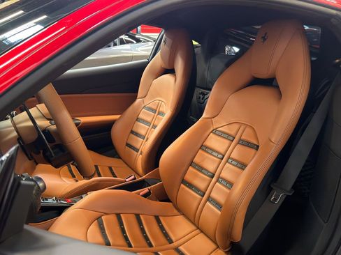Used 2018 Ferrari 488 GTB RWD image 25