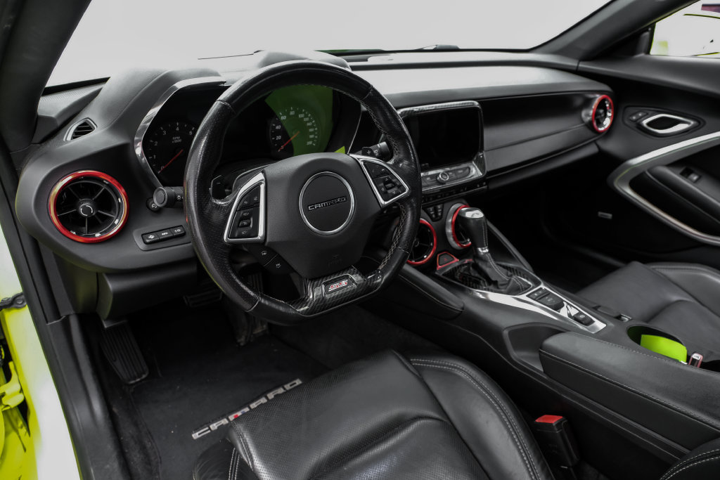 Used 2019 Chevrolet Camaro SS RWD image 3