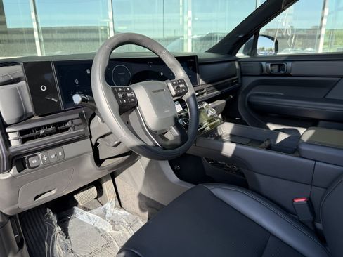 Used 2025 Hyundai Santa Fe Calligraphy FWD image 32