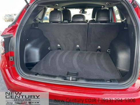 Used 2023 Jeep Compass Trailhawk image 27