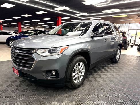 Used 2021 Chevrolet Traverse LT FWD image 7
