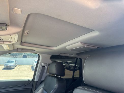 Used 2019 GMC Yukon SLT w/ Premium Edition AWD/4WD image 16