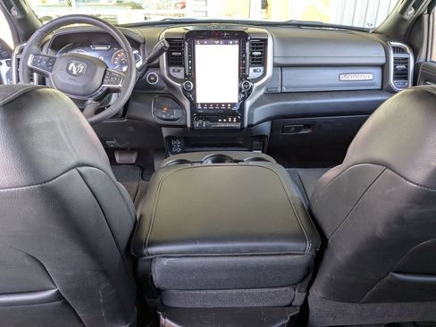 Used 2026 RAM 2500 Laramie AWD/4WD image 4