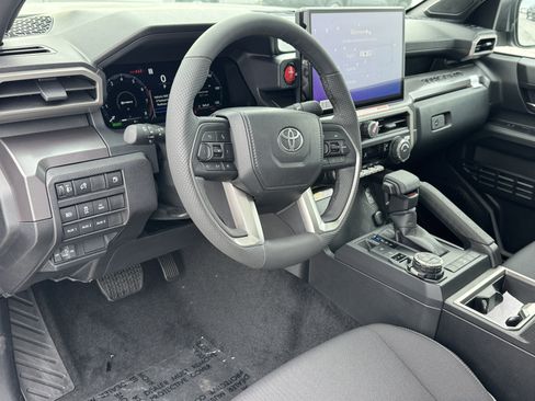 New 2026 Toyota Tacoma TRD Off-Road AWD/4WD image 16