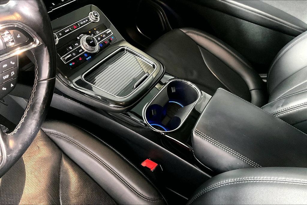 Used 2023 Lincoln Nautilus Reserve FWD image 17