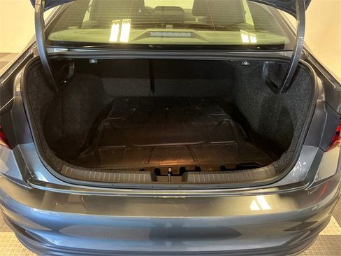 Certified 2024 Volkswagen Jetta Sport image 5