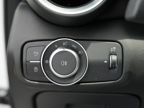 Used 2017 Alfa Romeo Giulia AWD image 49
