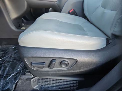 Certified 2022 Toyota Sienna Limited image 18