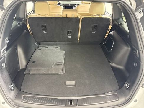 Used 2023 Jeep Grand Cherokee 4WD 4xe w/ Luxury Tech Group II image 15