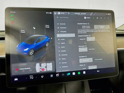 Used 2022 Tesla Model Y Long Range image 28