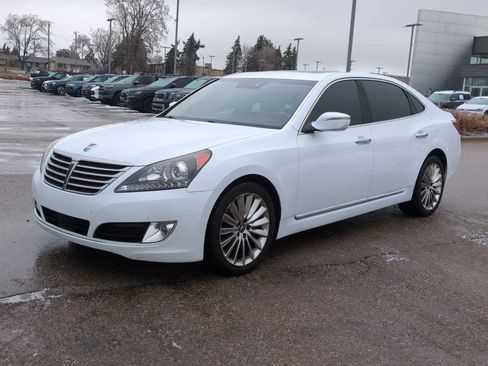 Used 2014 Hyundai Equus Signature image 4