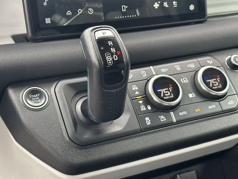 Used 2020 Land Rover Defender 110 S image 19