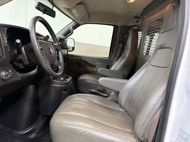 Used 2022 Chevrolet Express 2500 w/ Driver Convenience Package RWD image 14