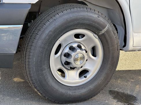 New 2025 Chevrolet Express 2500 Work Van w/ Driver Convenience Package image 7