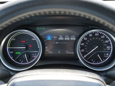 Used 2018 Toyota Camry XLE FWD image 21