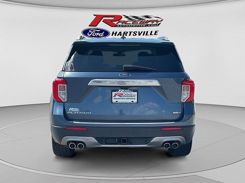 Used 2020 Ford Explorer Platinum w/ Premium Technology Package AWD/4WD image 4