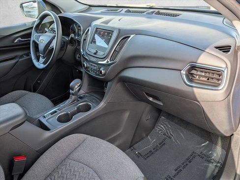 Used 2024 Chevrolet Equinox LT image 25