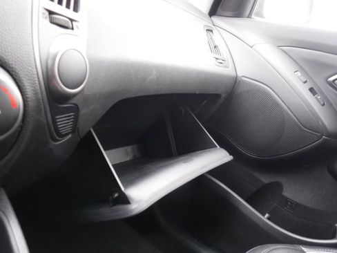 Used 2014 Hyundai Tucson SE image 25