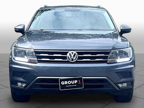 Used 2018 Volkswagen Tiguan SEL FWD image 4