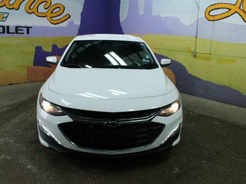 Used 2023 Chevrolet Malibu LT w/ Sport Edition FWD image 3