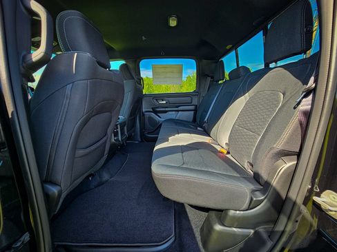 New 2026 RAM 1500 Express AWD/4WD image 30