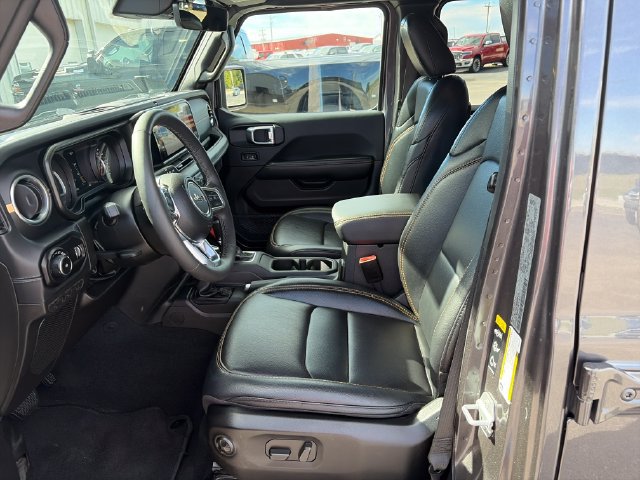 Certified 2025 Jeep Wrangler Unlimited Sahara AWD/4WD image 10